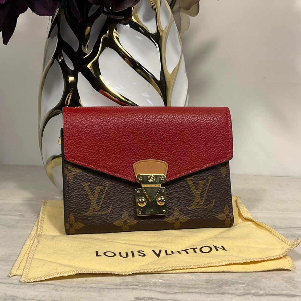 SALE!!!!! Louis Vuitton compact wallet